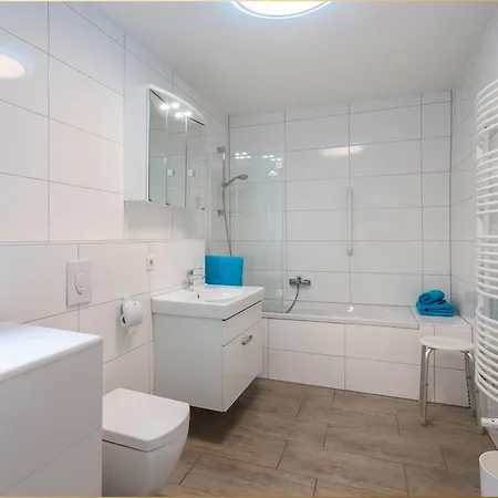 Marina Marina App 3 *