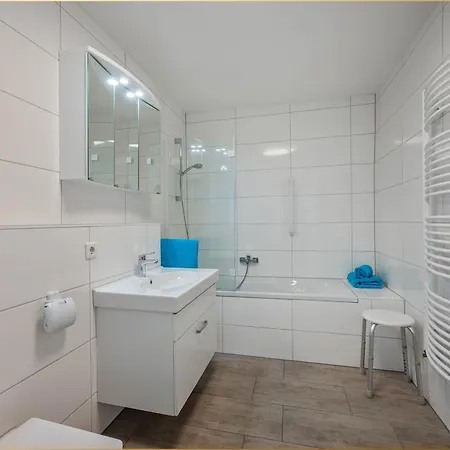 Marina Marina App 3 *